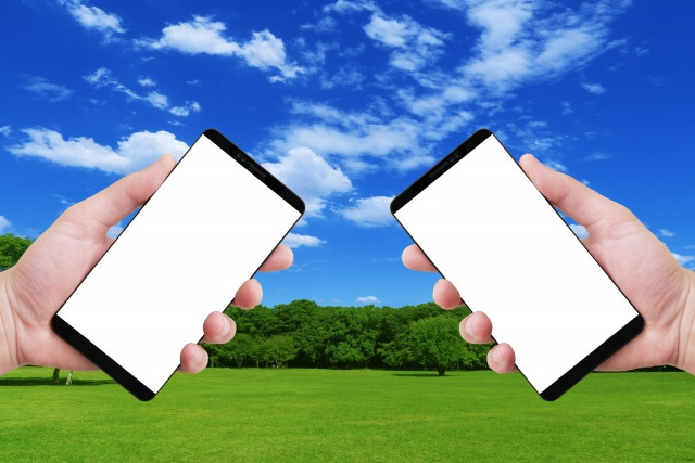 スマホで遠くの相手と通信