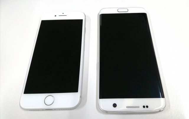 AndroidとiPhone